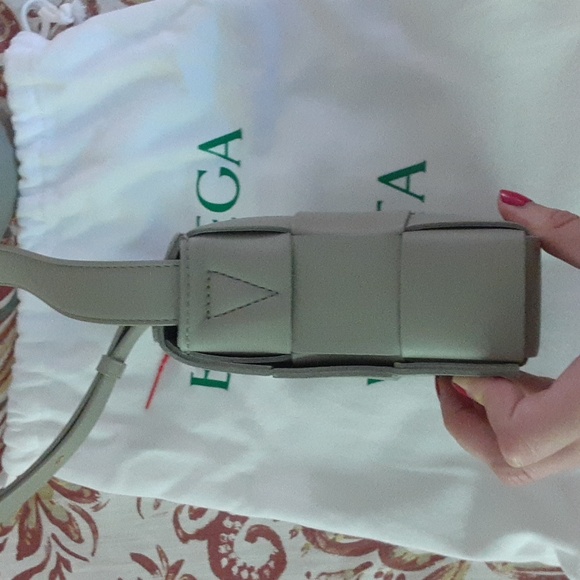 Bottega Veneta Crossbody Bag - Picture 4 of 9